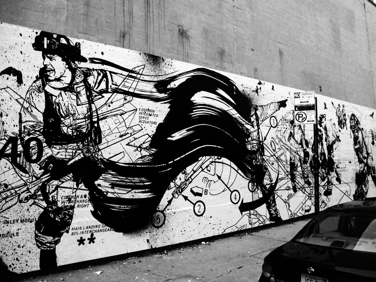 Нарисовал на стене граффити для девушки чтобы дала в жопу