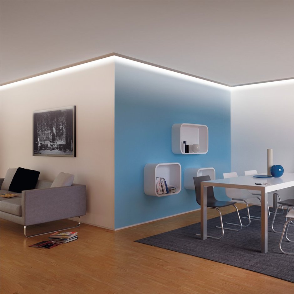 Напольный плинтус с подсветкой PN 050 led Евровуд