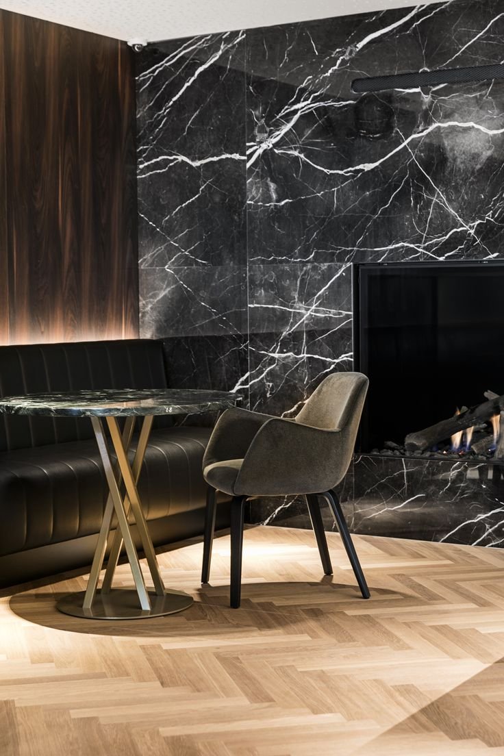 Мрамор Nero Marquina столешница