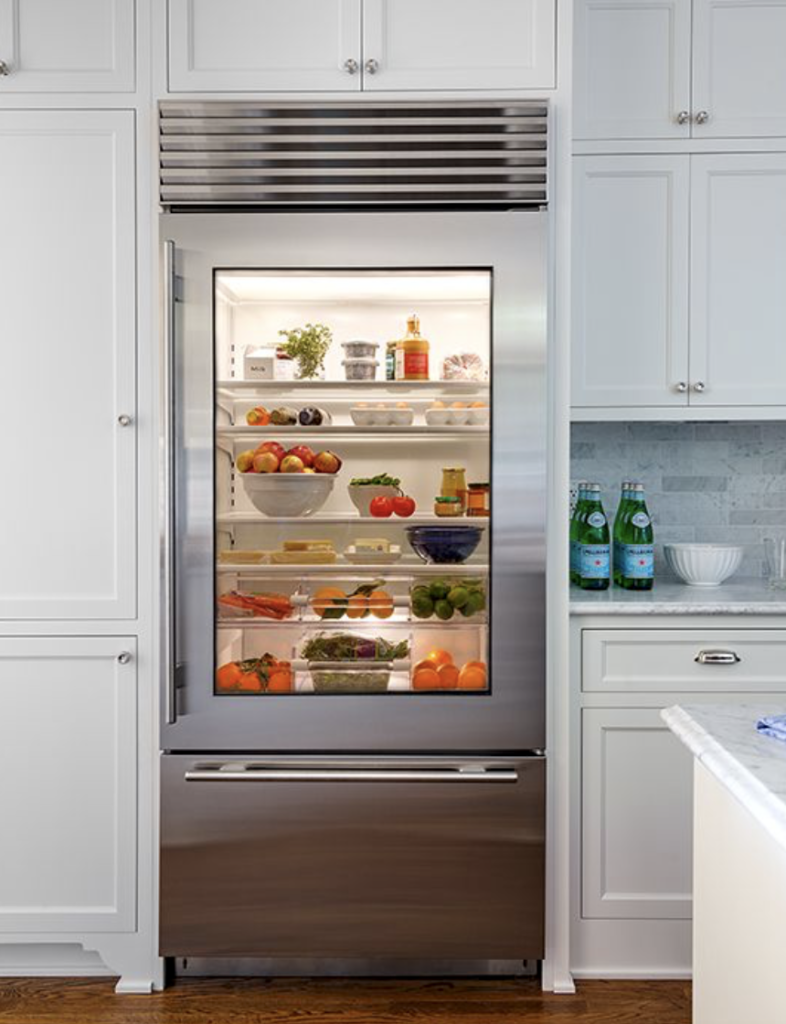 Прозрачный холодильник