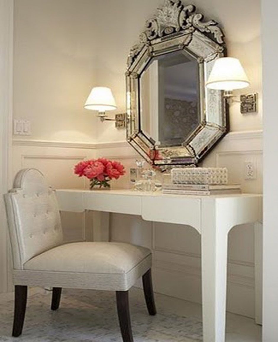 Подвесной туалетный столик с зеркалом