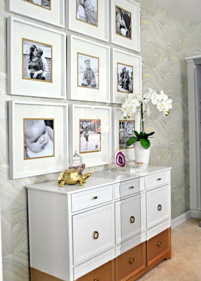 Фоторамки в интерьере прихожей