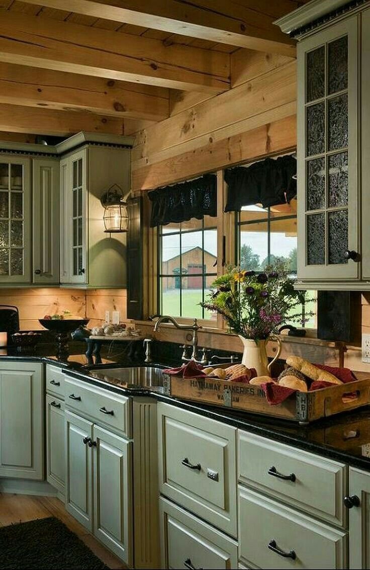 Красивые кухни в деревянном доме