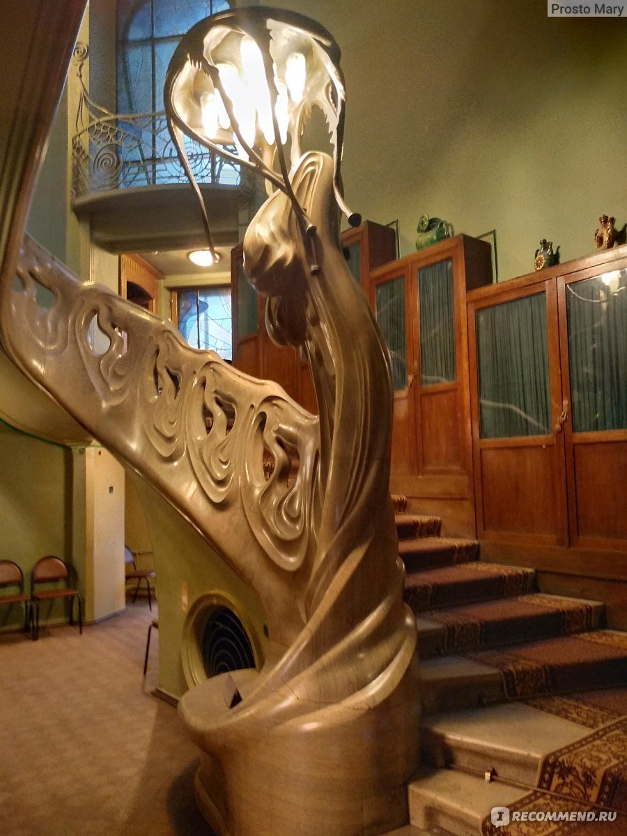 Лестница Шехтеля в особняке Рябушинского