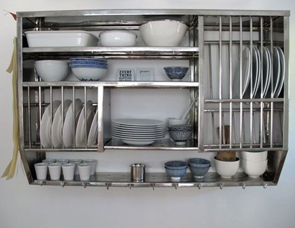 Открытая полка для посуды на кухню