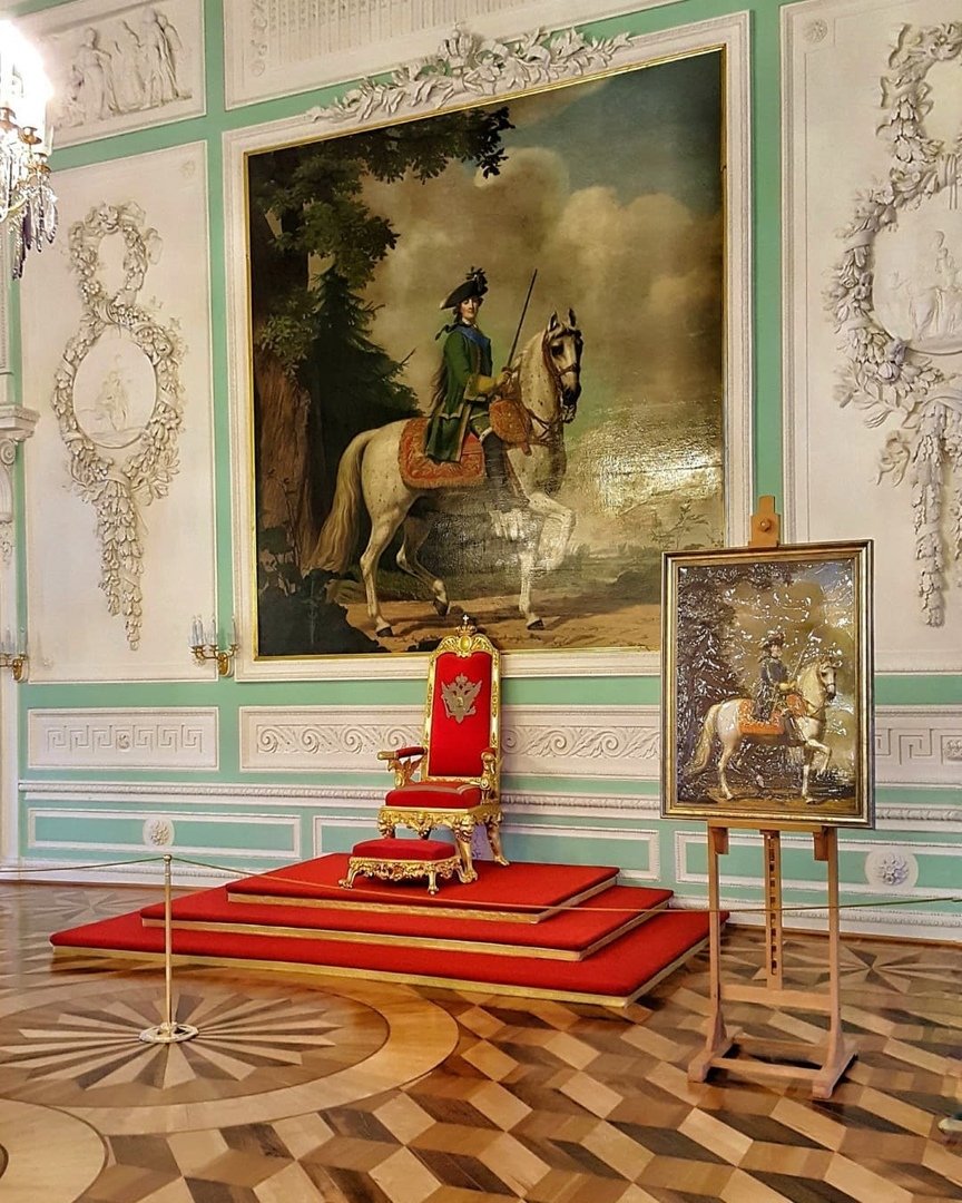 Экспозиция «большой Петергофский дворец»