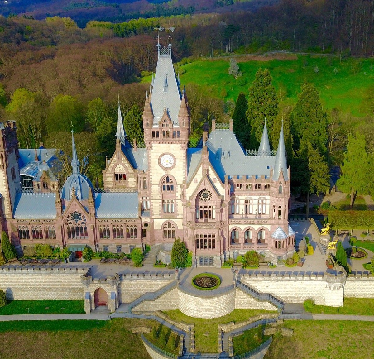 Замок драхенбург германия фото внутри и снаружи