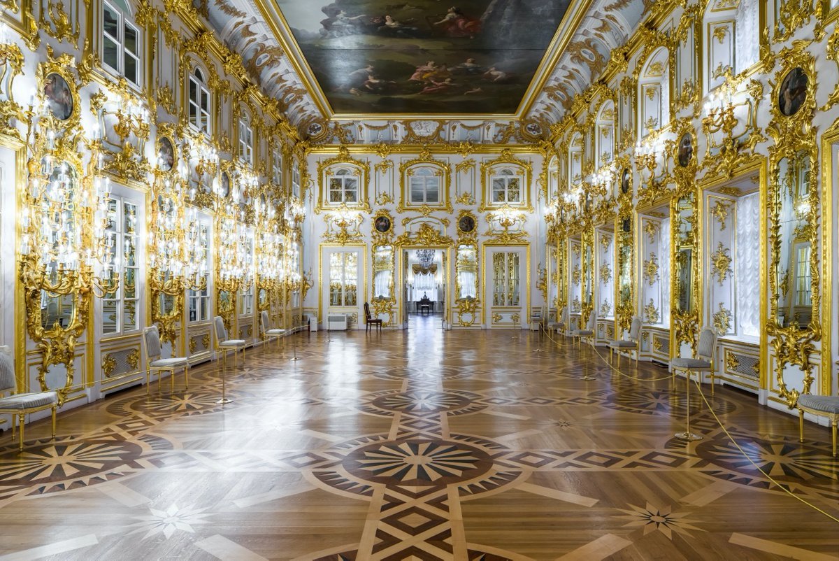 Петродворец в санкт петербурге фото внутри дворца