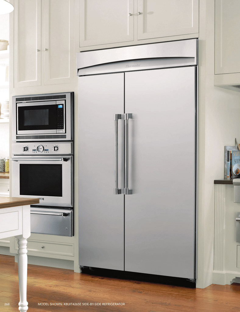 Встроенный холодильник в кухне 2 на 2