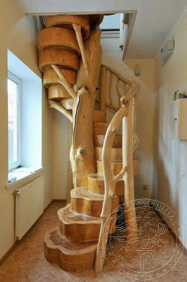Самодельная деревянная винтовая лестница