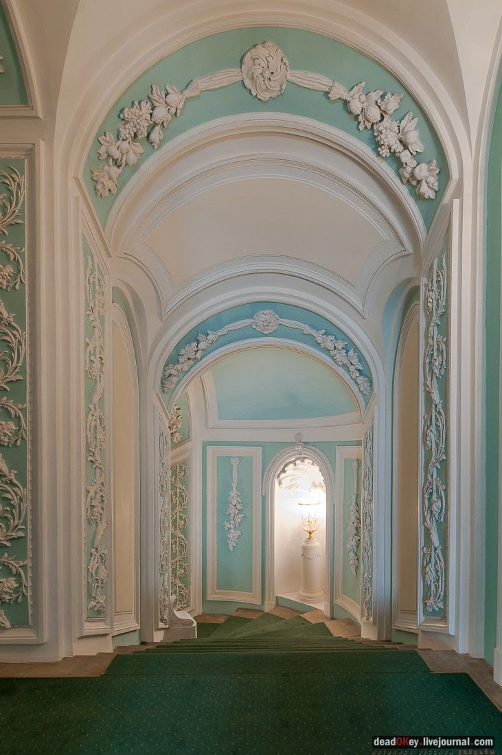 Петровский путевой дворец внутри