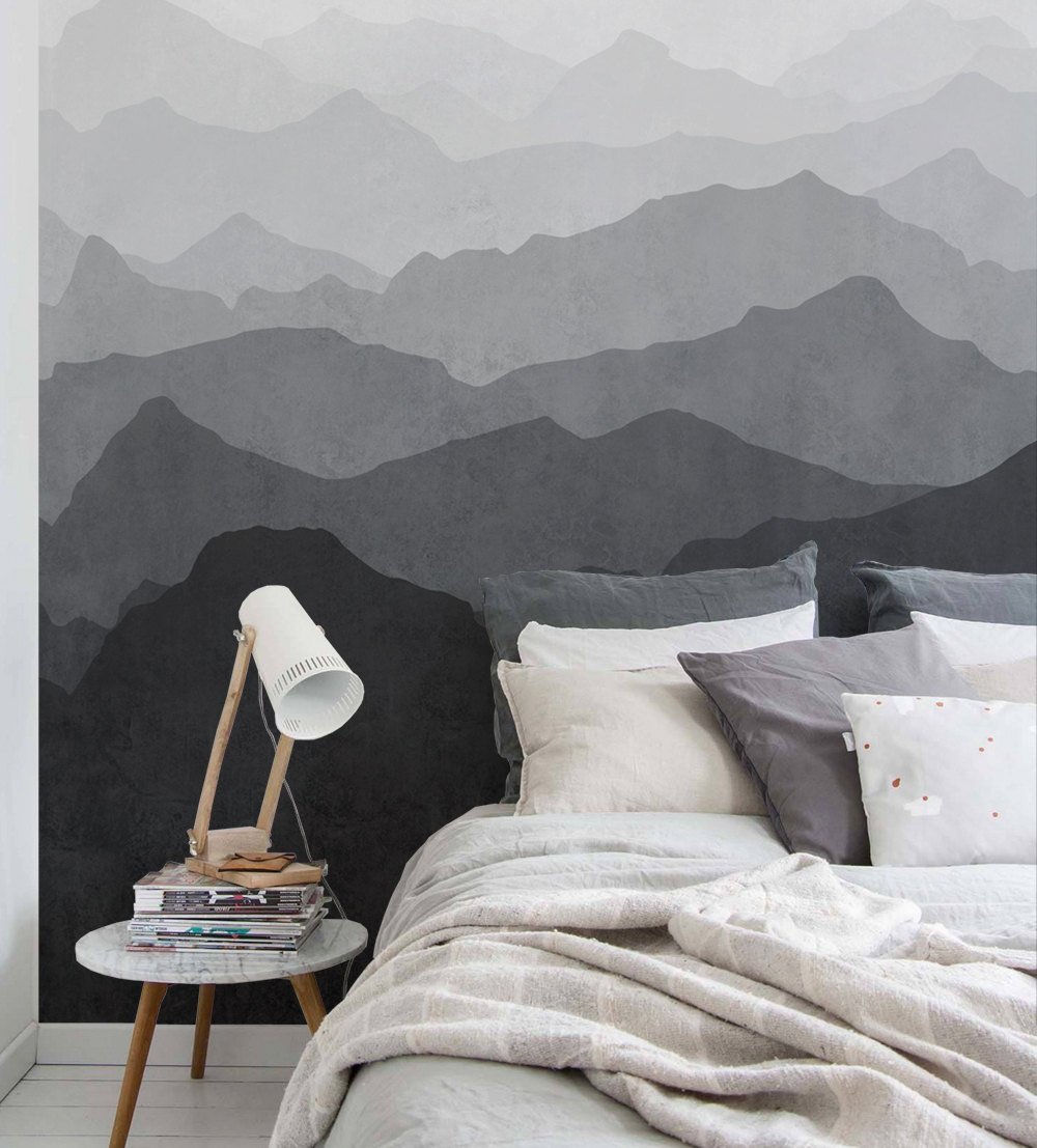 Фреска горы в интерьере спальни