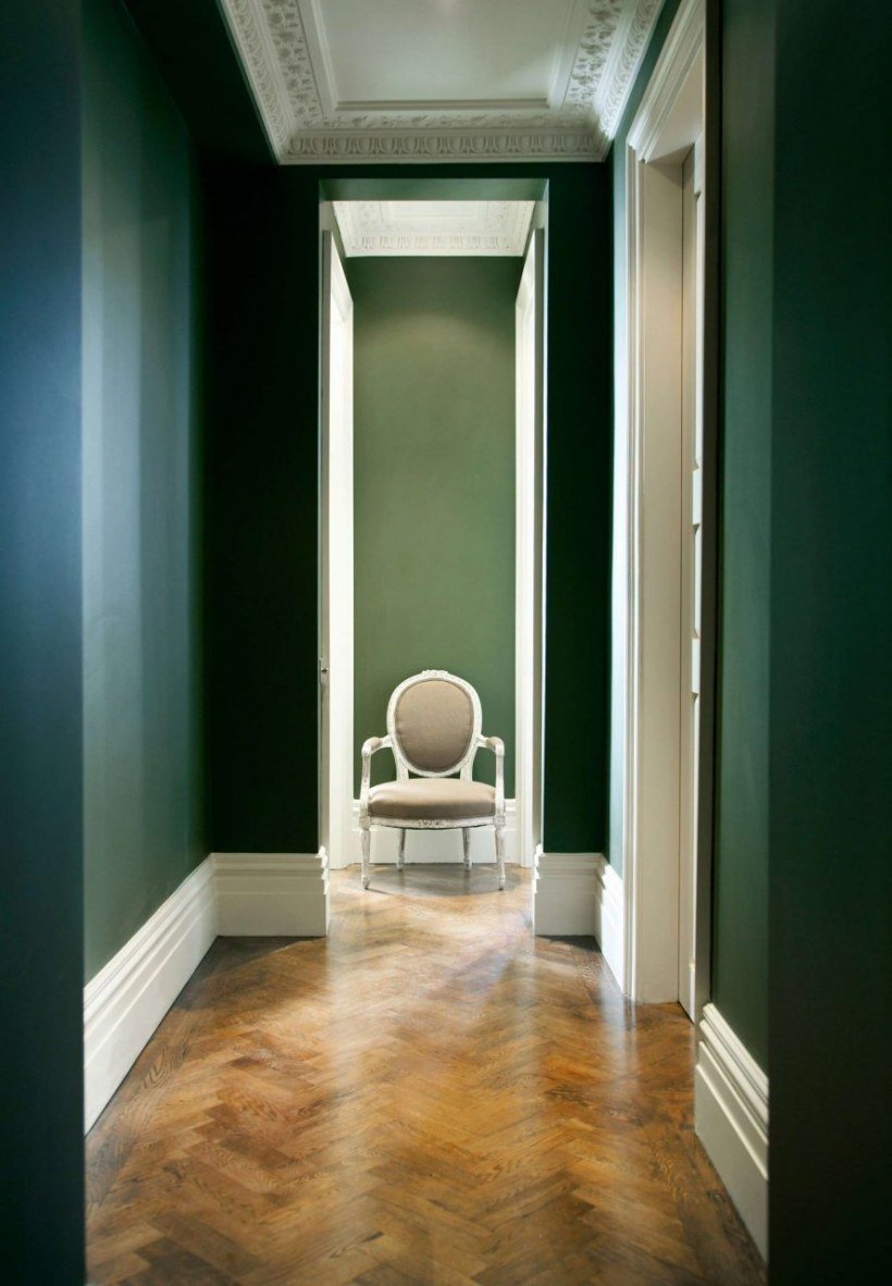 Прихожая в зеленом цвете