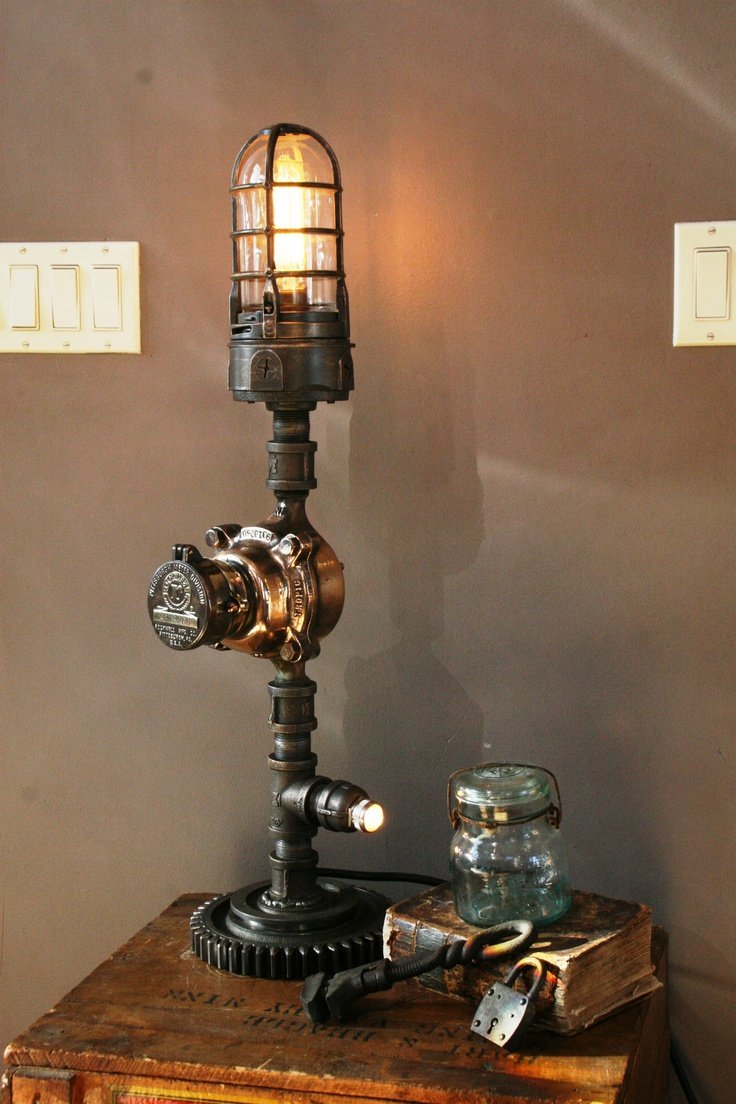 Лампа из труб лофт