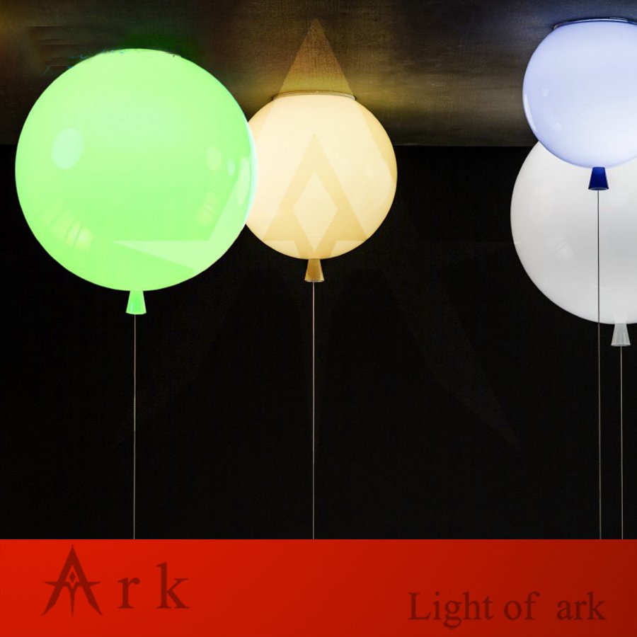 Украшение потолка шарами