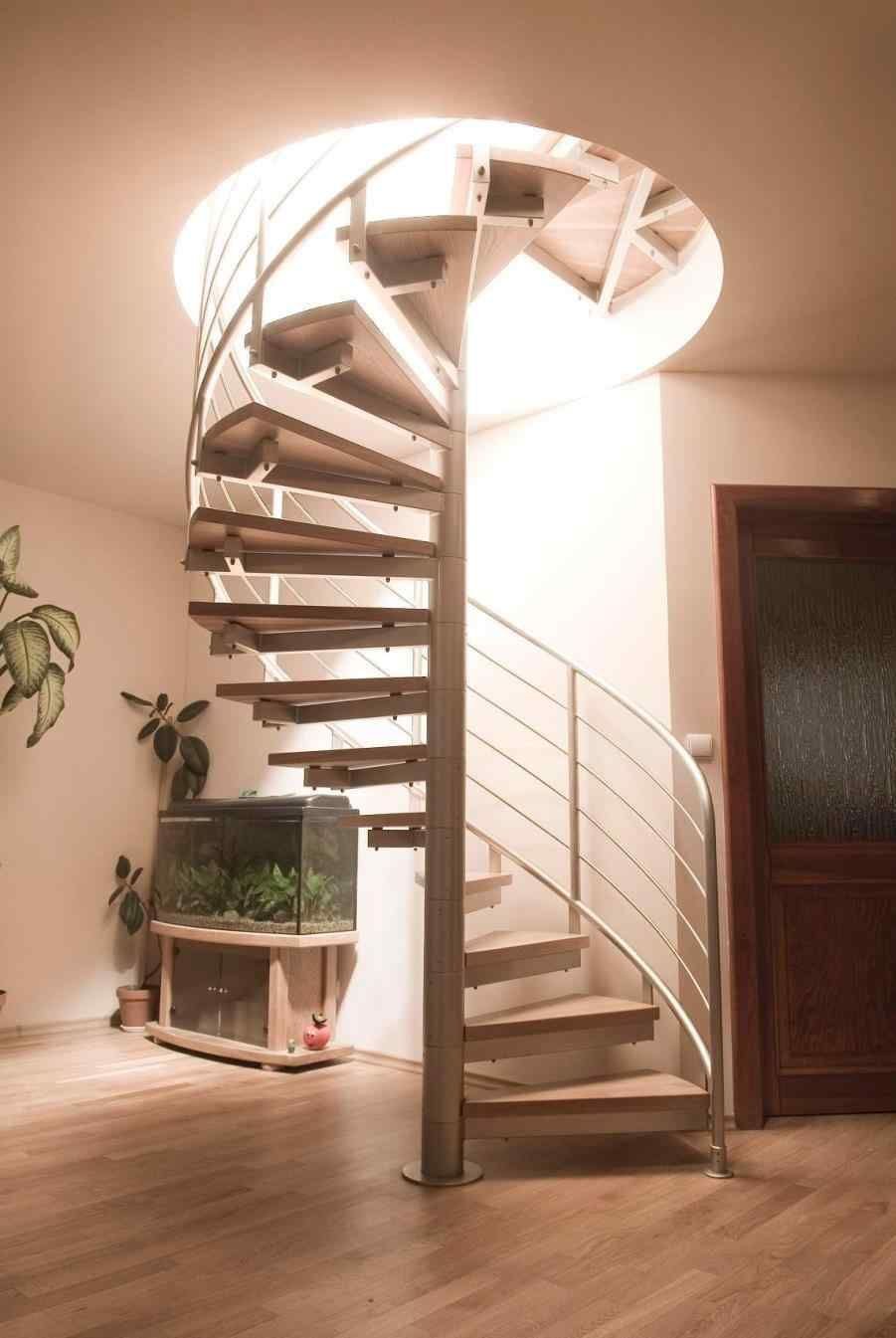 Винтовая лестница в квартире
