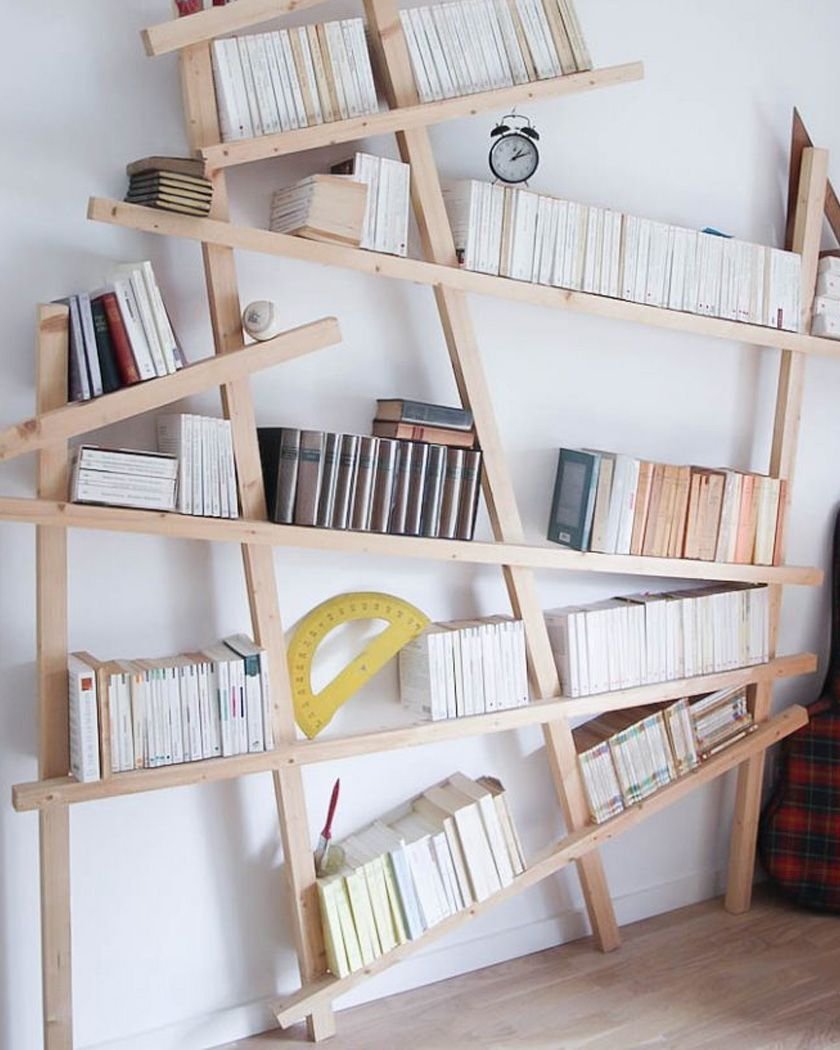 Книжная полка в угол