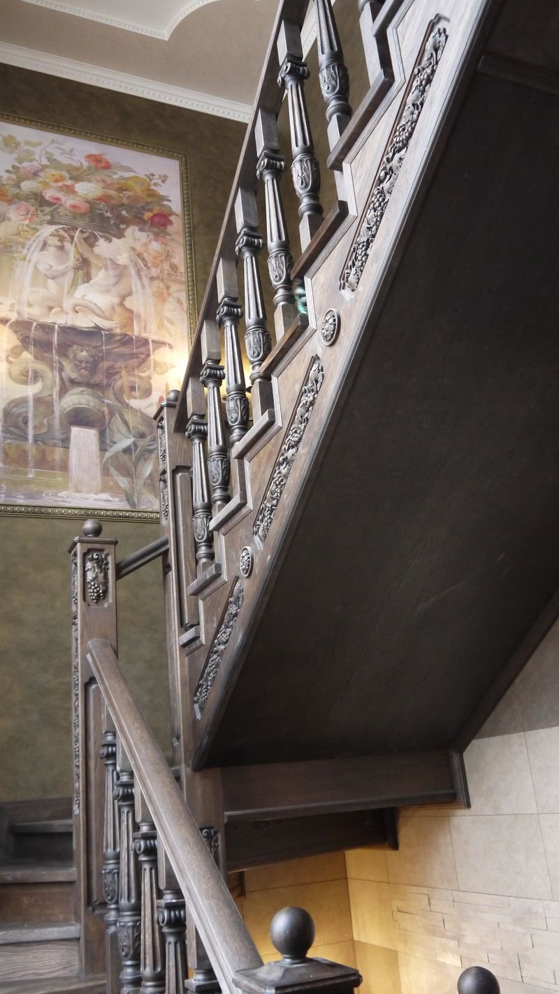 П образная лестница с 4 забежными ступенями