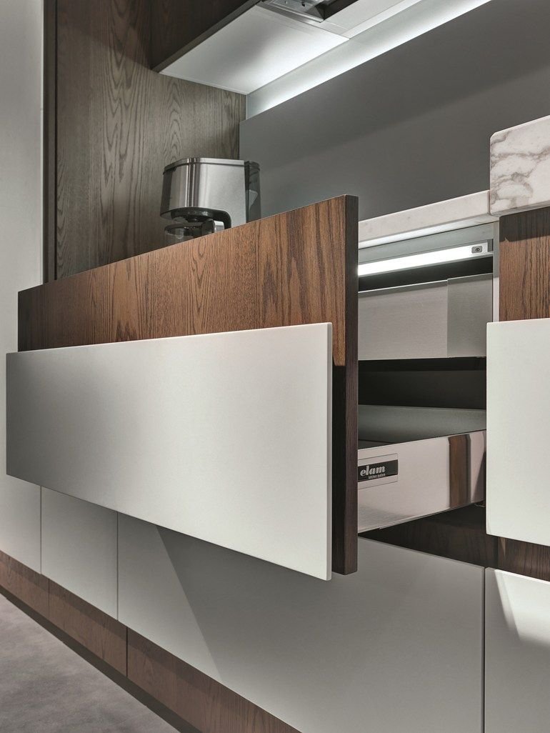 Gola профиль для фасадов кухни