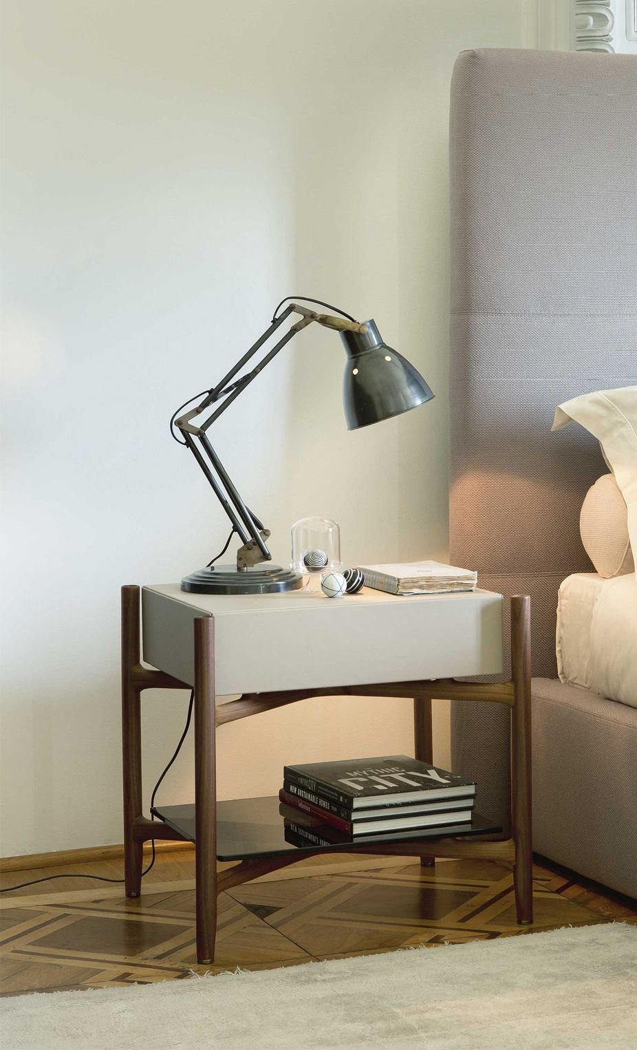 Столик журнальный Yamazaki Plain - Side Table