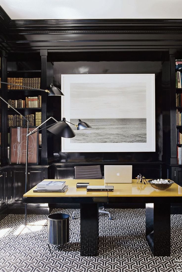 Интерьер в черных тонах