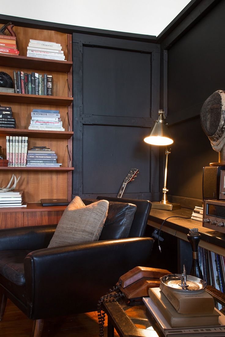 Черный цвет в интерьере