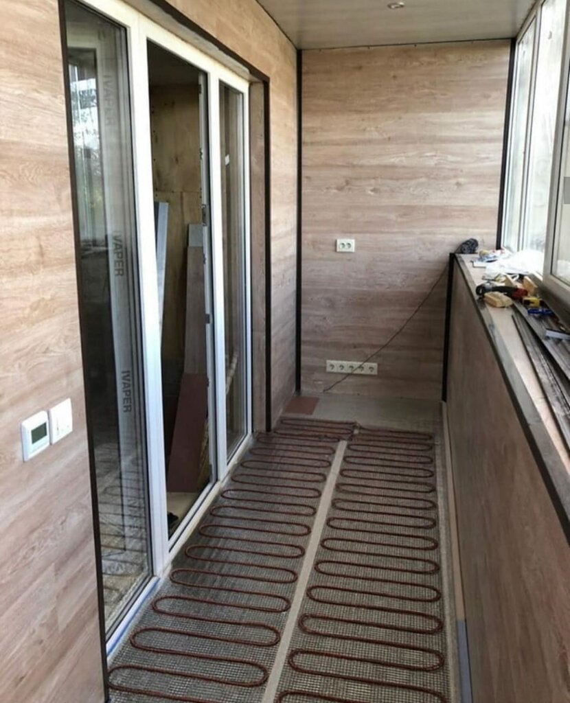 Отделка балкона панелями