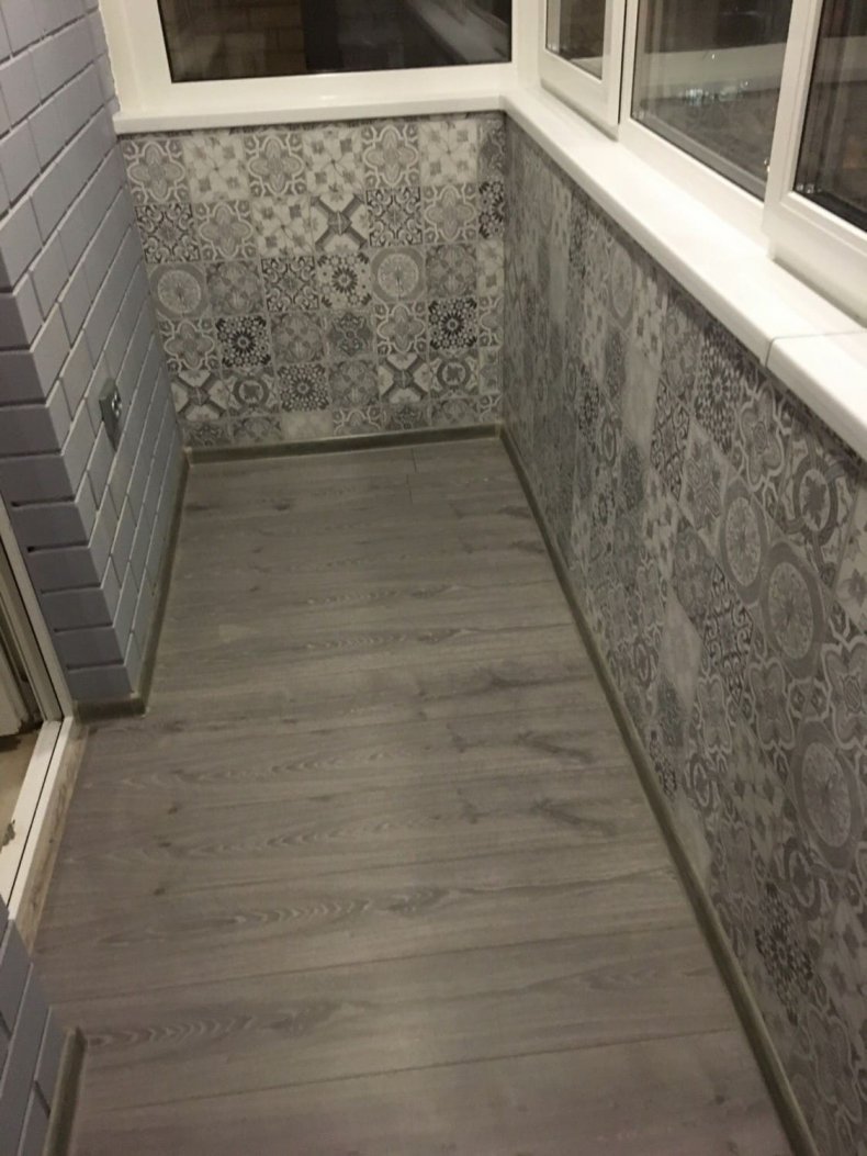 Отделка лоджии ламинатом