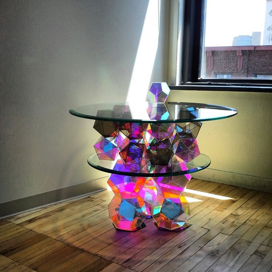 Sparkle Table от John Foster.
