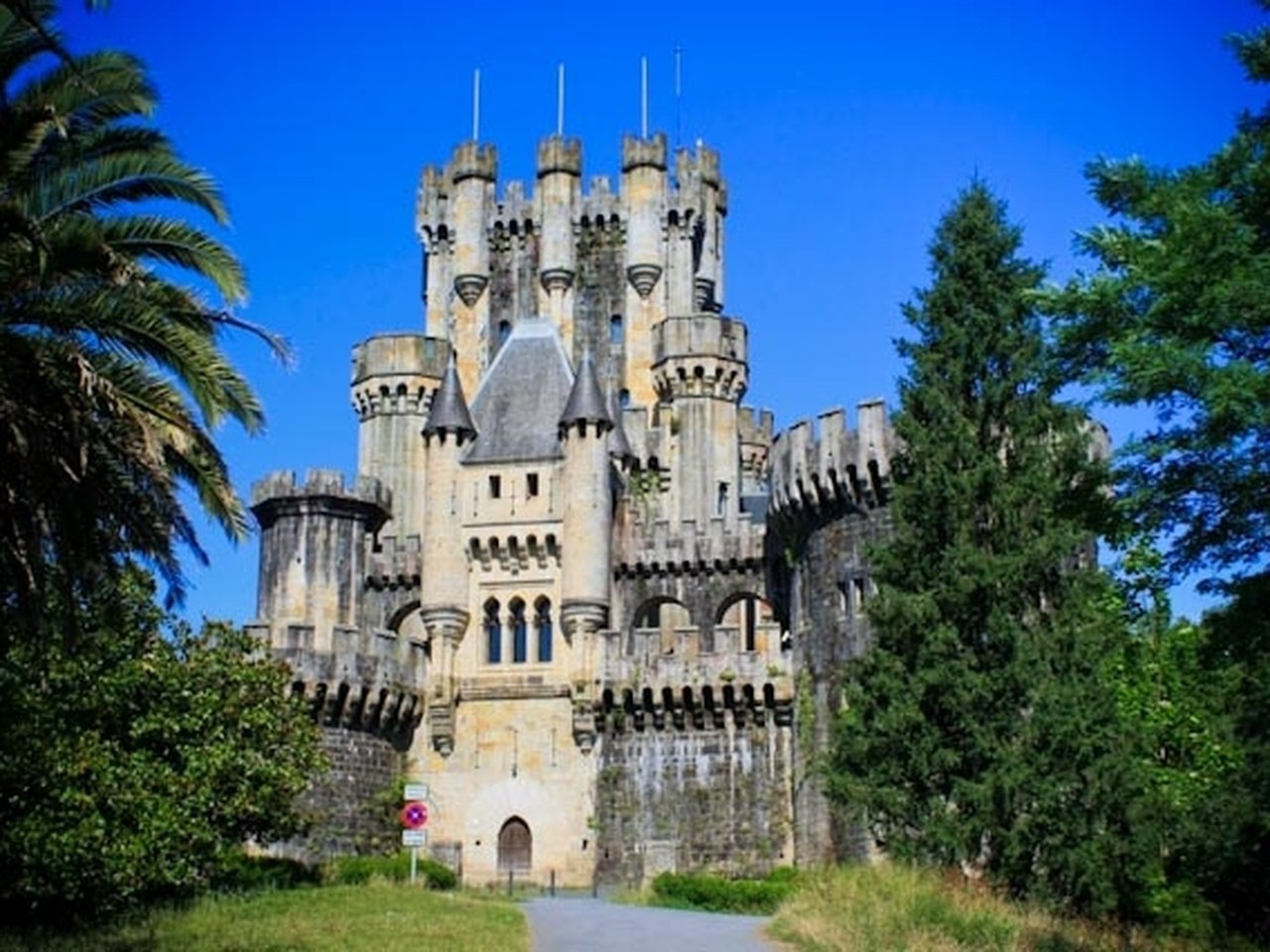 Замок Бутрон Испания информация