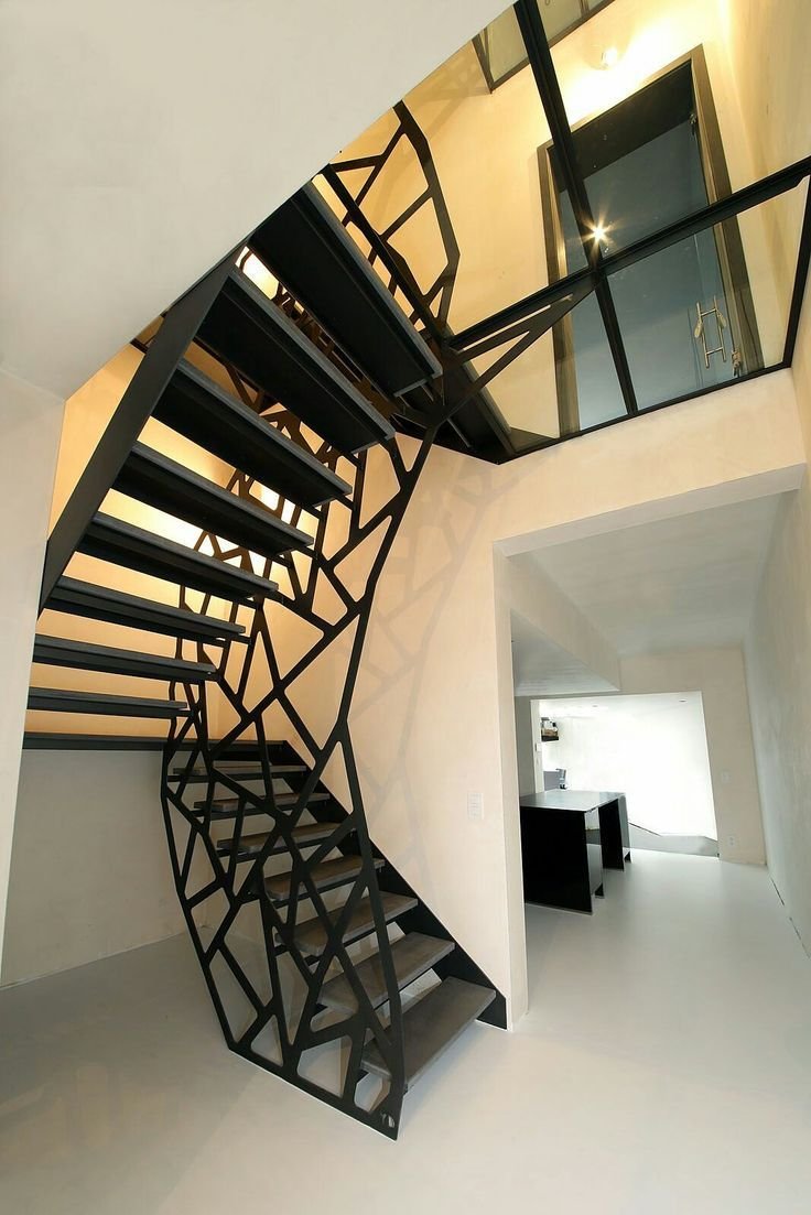 Металлическая лестница в гостиной