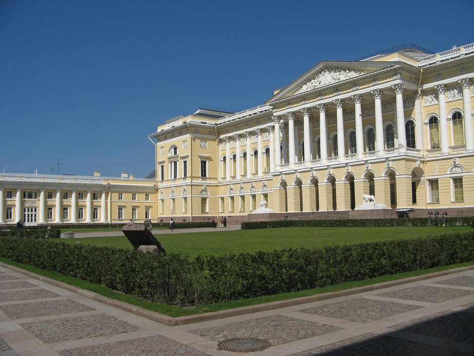 Михайловский дворец (ныне — русский музей)