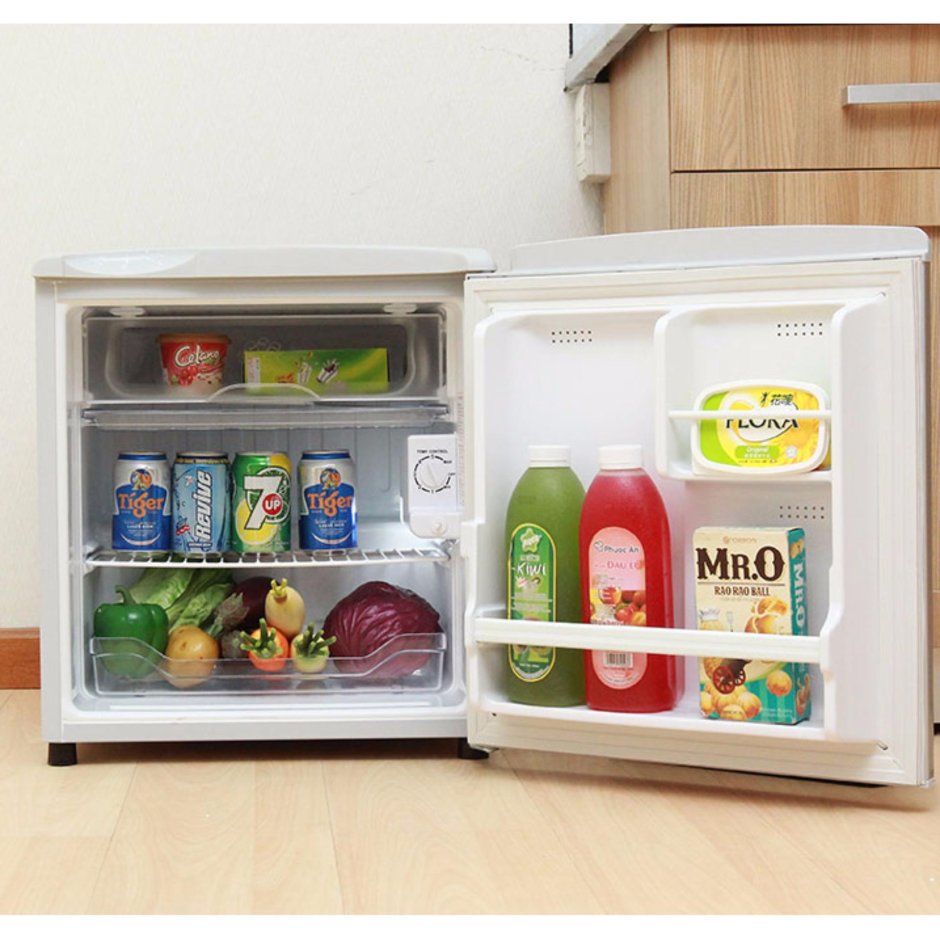 Mini Fridge холодильник
