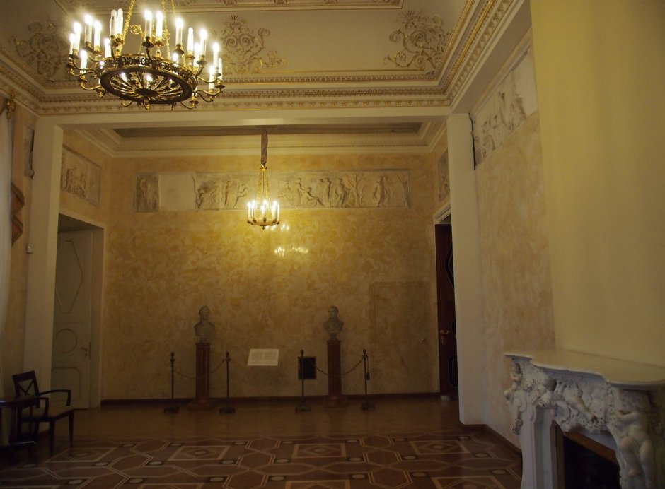 Строгановский дворец Арабескова