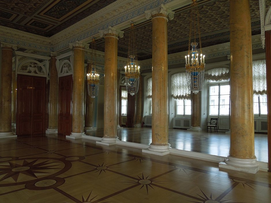 Строгановский дворец в Санкт-Петербурге внутри