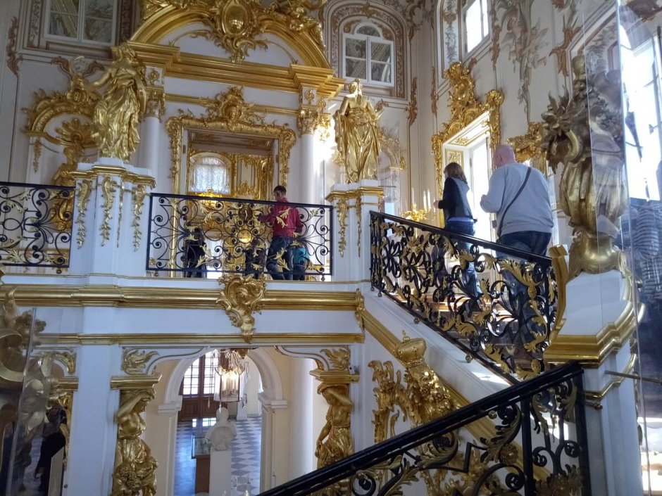 Петергоф дворец история фото из хроники