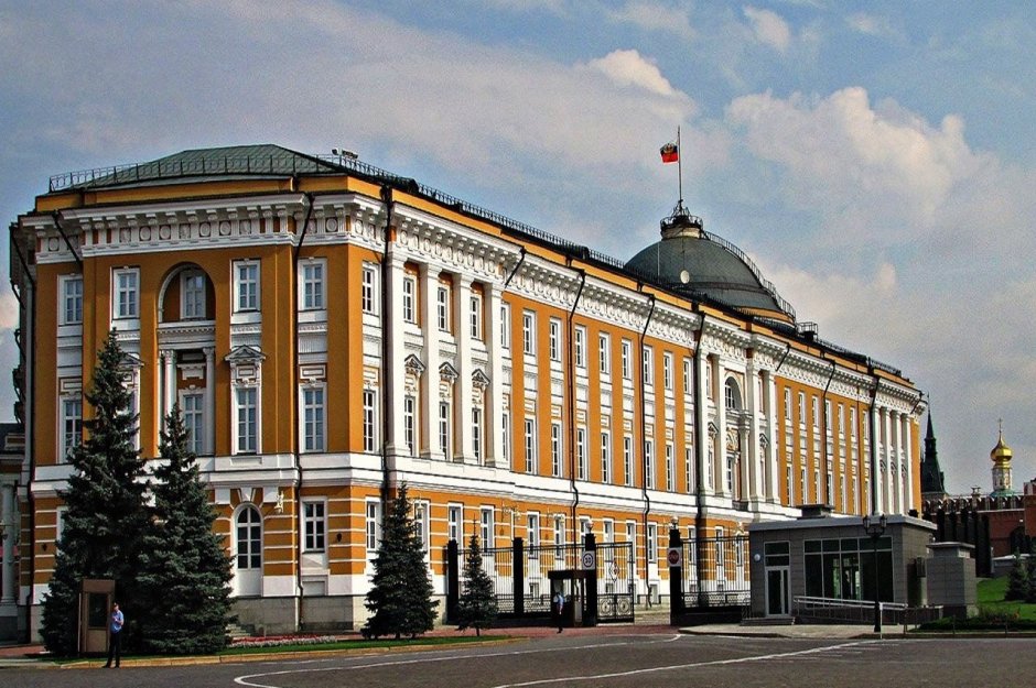 Сенатский дворец Московского Кремля в 1900 году