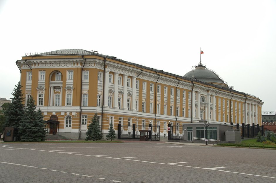 Сенатский дворец Московского Кремля 6 подъезд