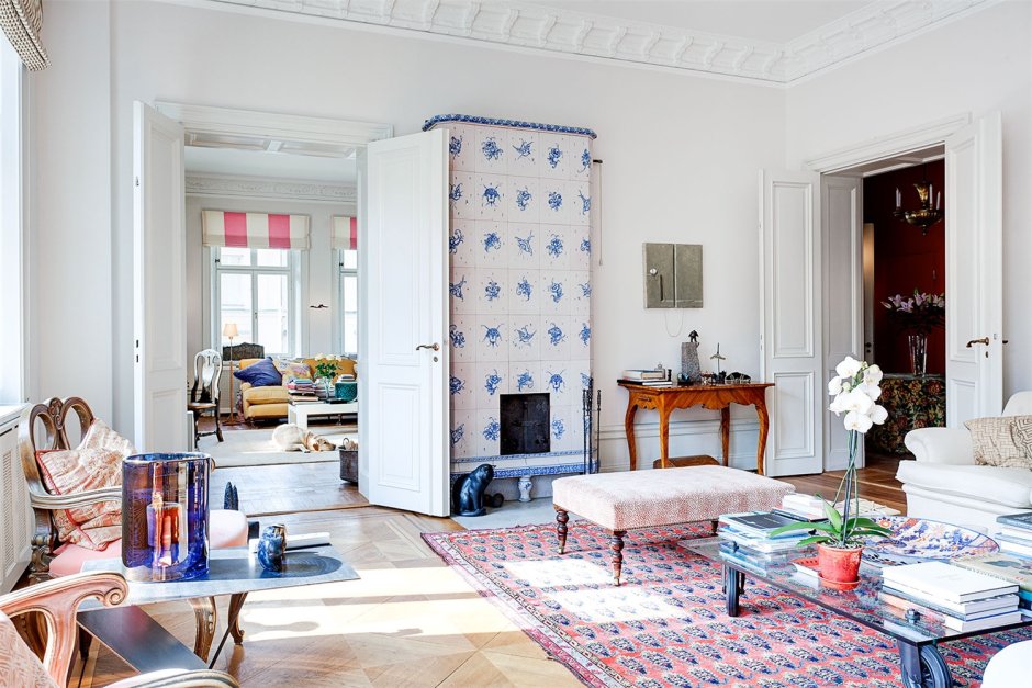 Изразцовая печь в интерьере