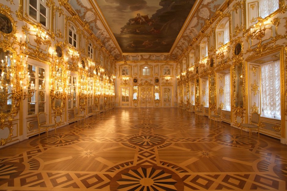 Петергоф большой дворец коронная