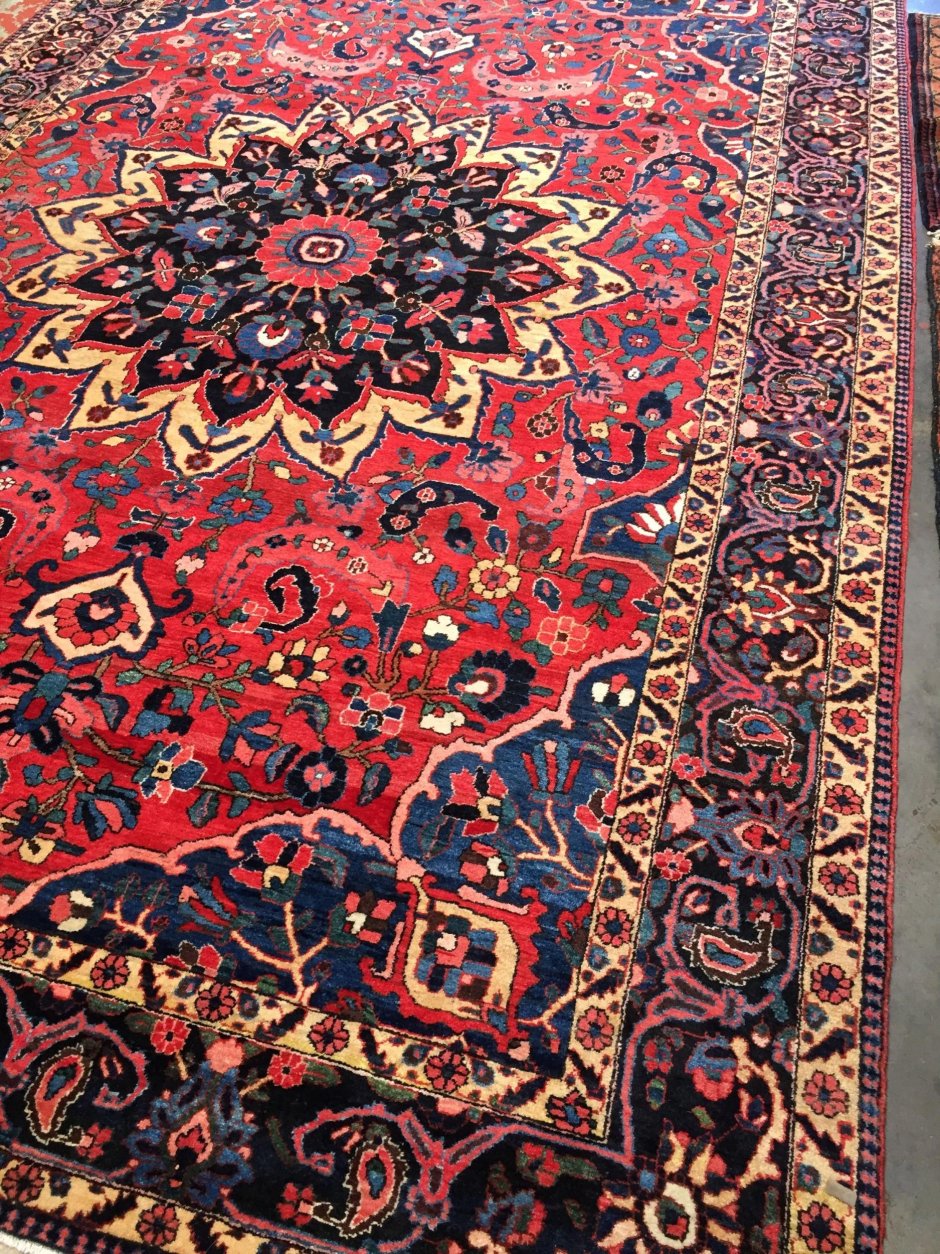 Персидские ковры шикарные