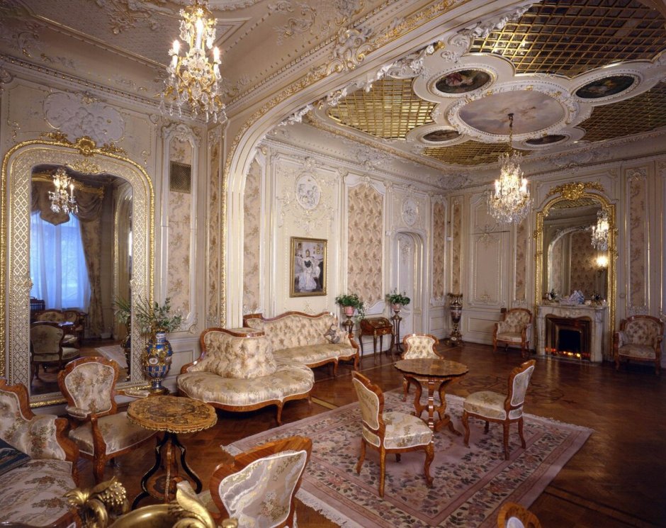 Юсуповский дворец на мойке в Санкт-Петербурге