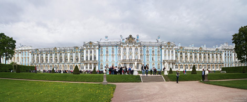 Екатерининский дворец панорама