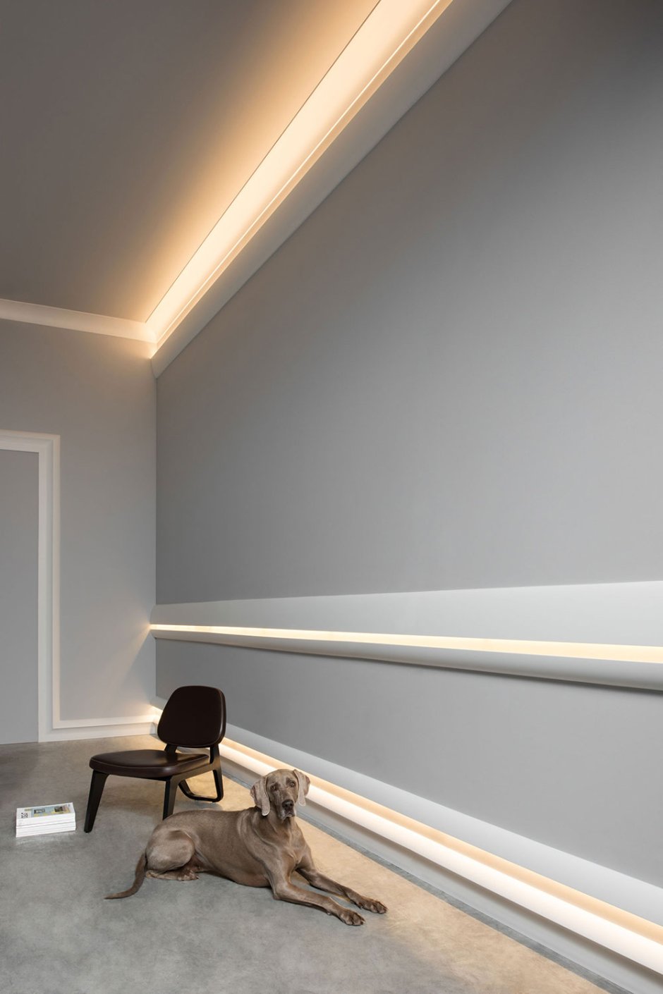 Плинтус белый из МДФ Evrowood (Евровуд) PN 101 led 2000x100x16 для подсветки