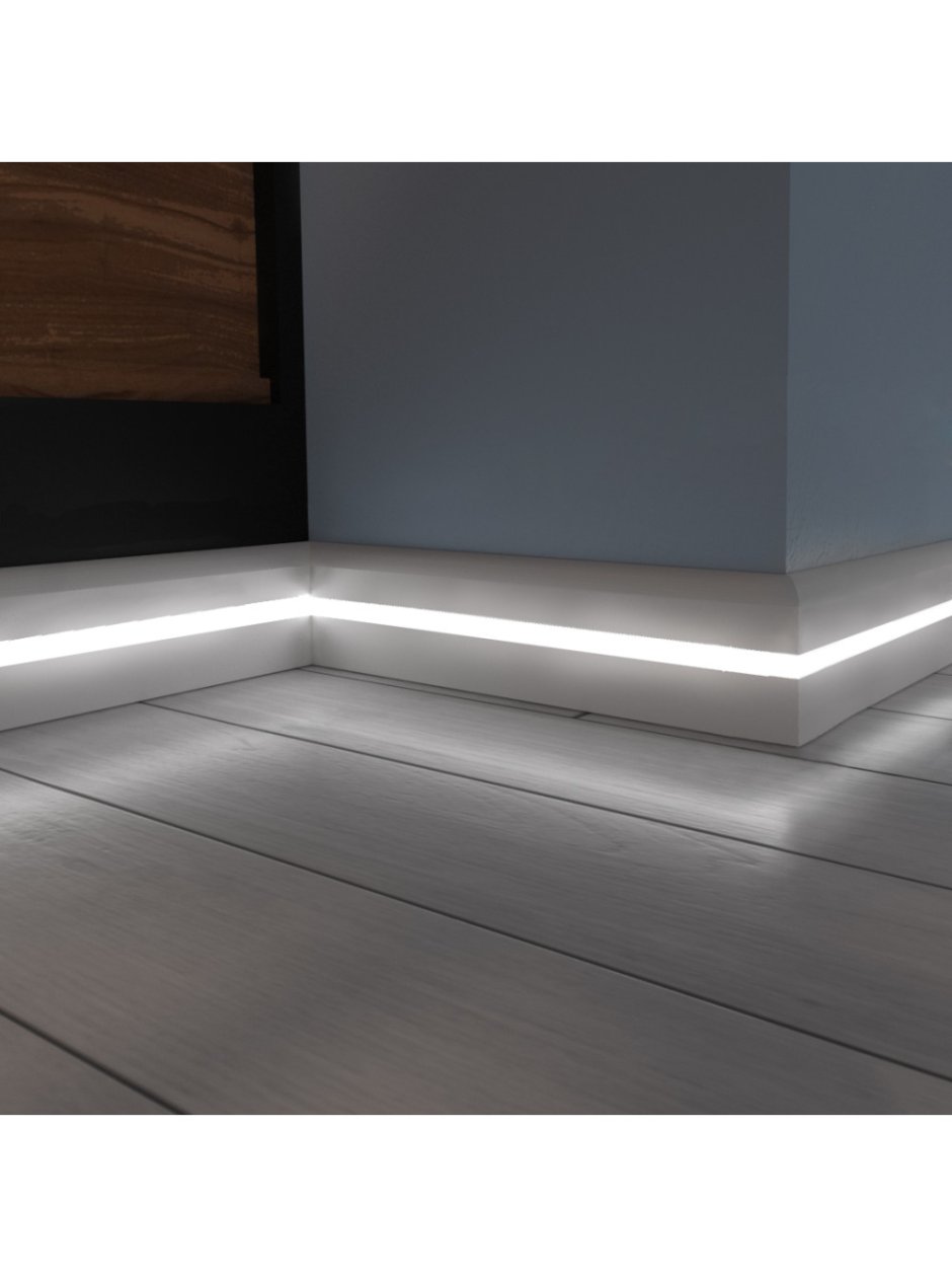 Серый плинтус в интерьере