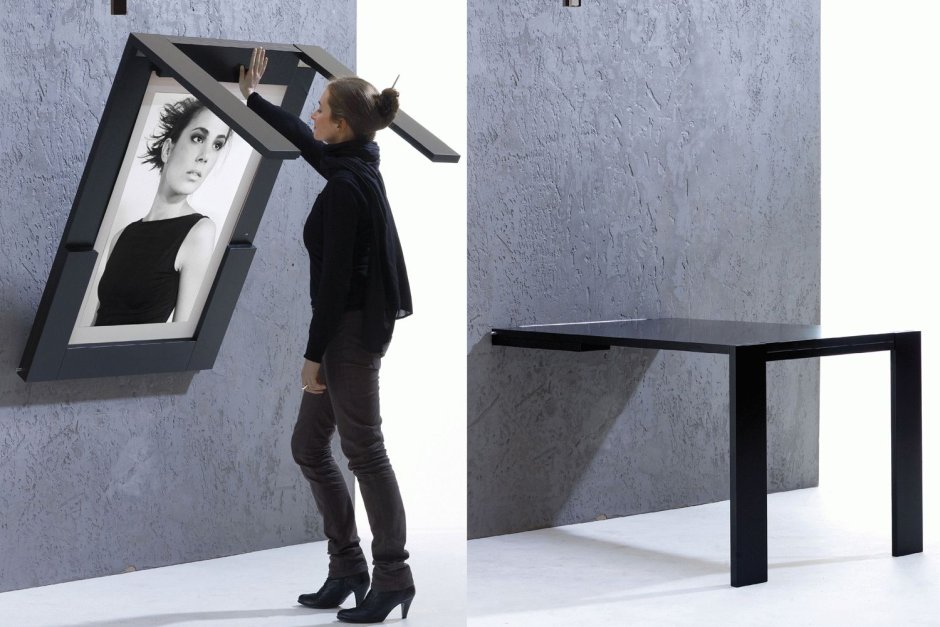 Картина на столе