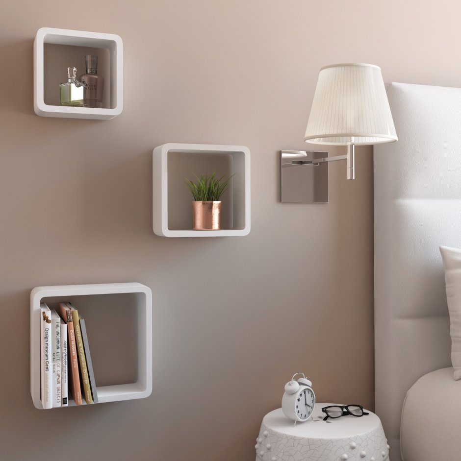 Квадратные полки в интерьере