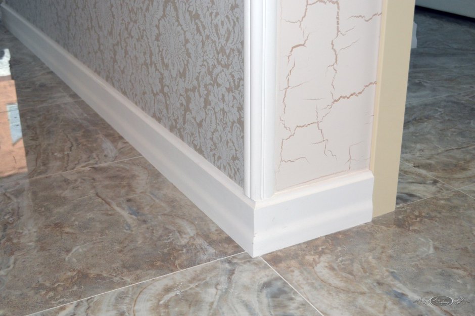 Плинтус для ванной