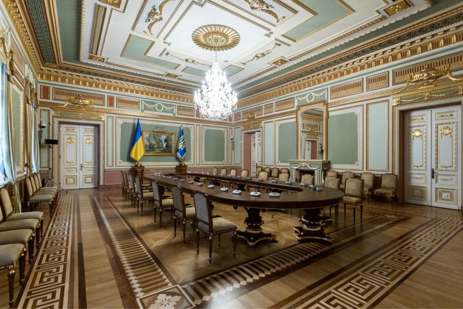 Мариинский дворец Киев парковый фасад
