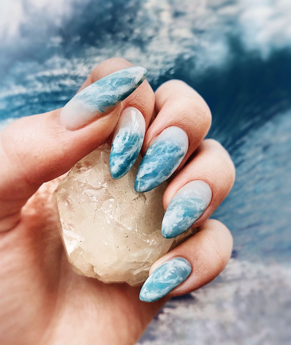 Морской маникюр